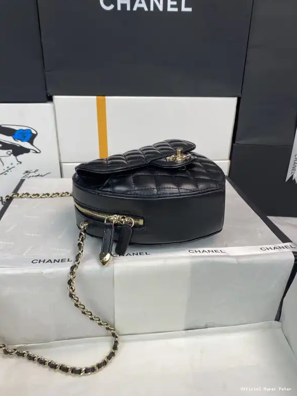 Hyper Peter Bag-18*16.5*6.5CM Heart CHANEL 0630